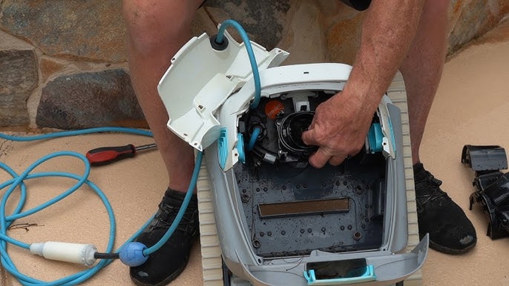 Dolphin S200 Pool Cleaner Troubleshooting