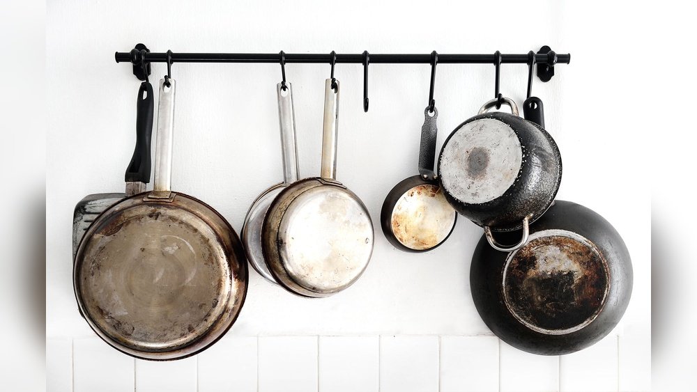 How To Dispose Of Old Kitchen Utensils