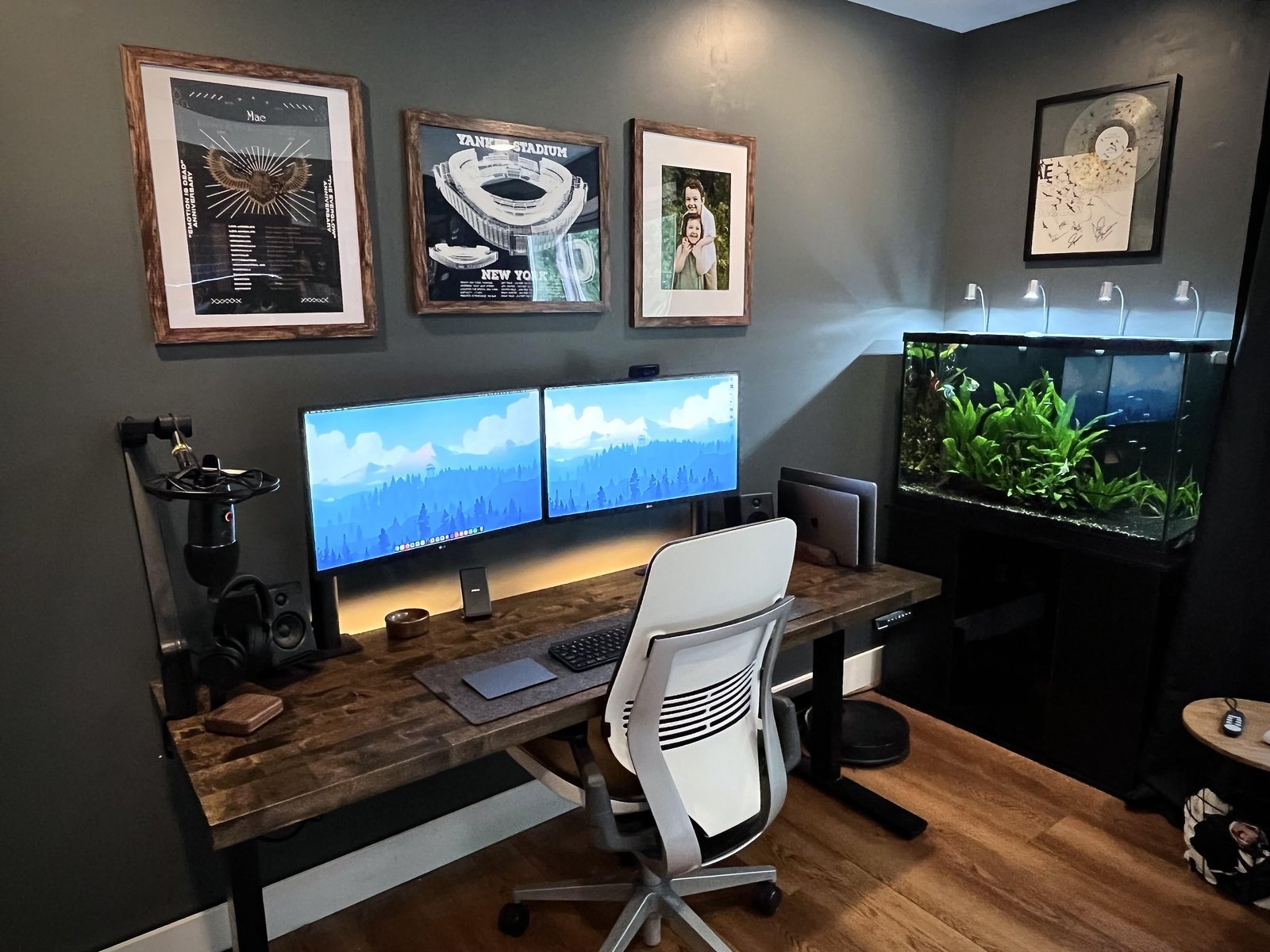 Assembly of an L-shaped computer desk designed to fit into a room corner.