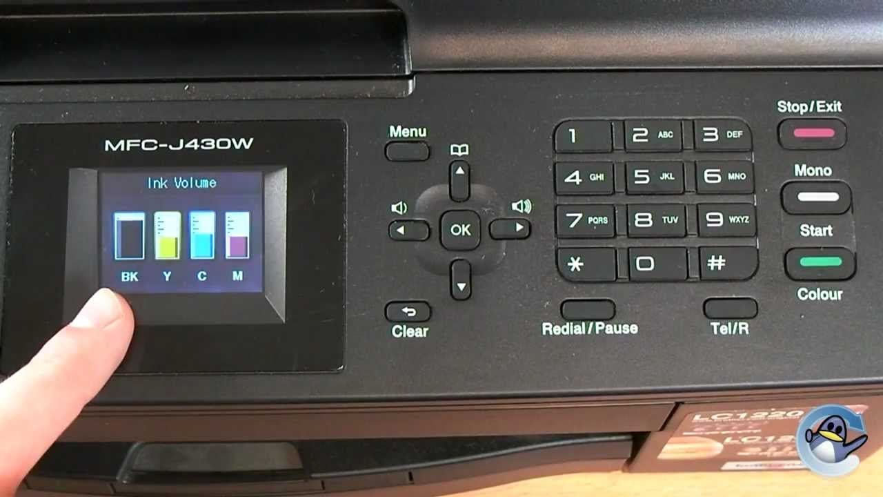 A computer monitor showing a printer status utility with visible ink level indicators.